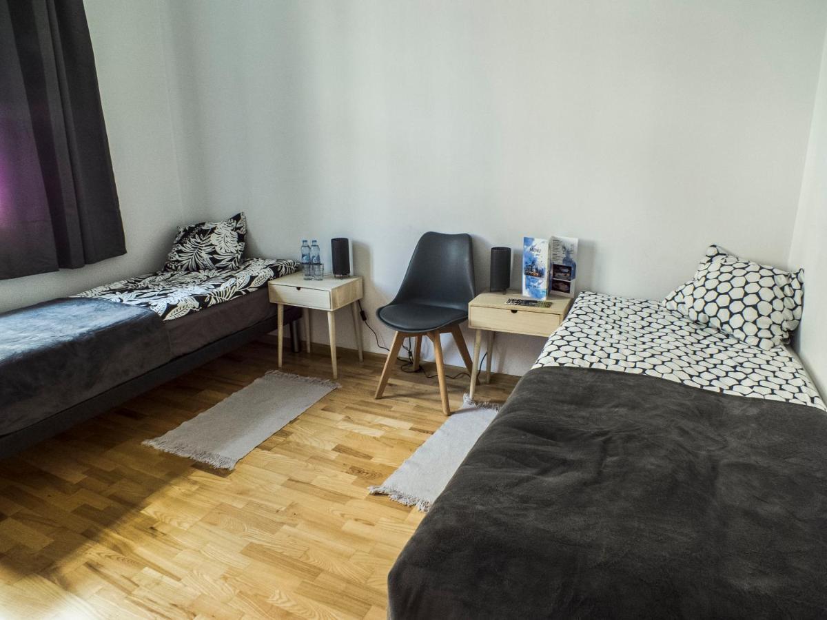 Wazne Miejsce Apartment คาโตวีตเซ ภายนอก รูปภาพ